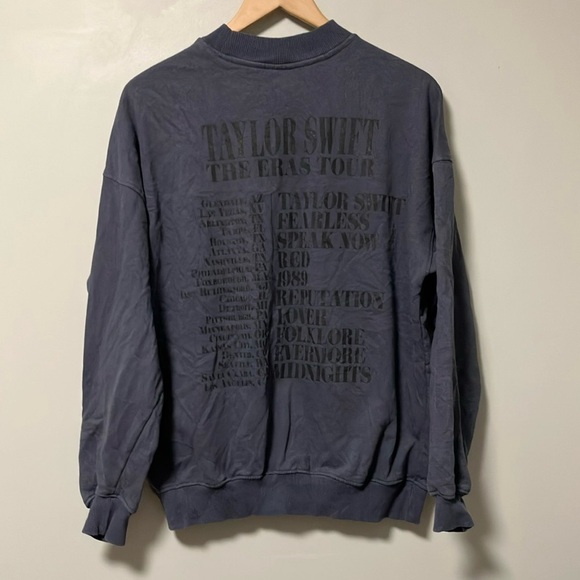 Taylor Swift The Eras Tour Blue Gray Sweatshirt - Picture 4 of 4